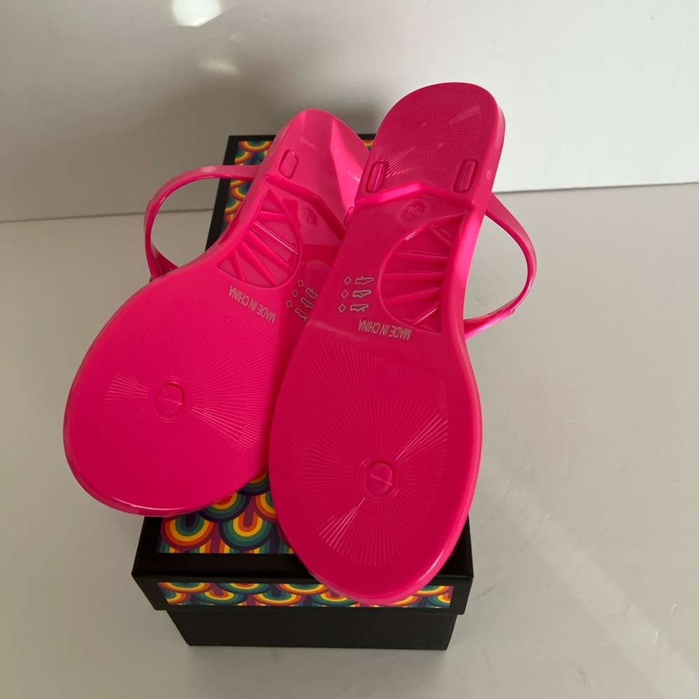 Authentic NWB Kurt Geiger London Maddison T-Bar Sandal,Pink - Picture 5 of 8